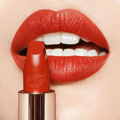 HOT LIPS 2 - RED HOT SUSAN