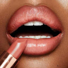 K.I.S.S.I.N.G LIP KIT - MAKEUP KIT