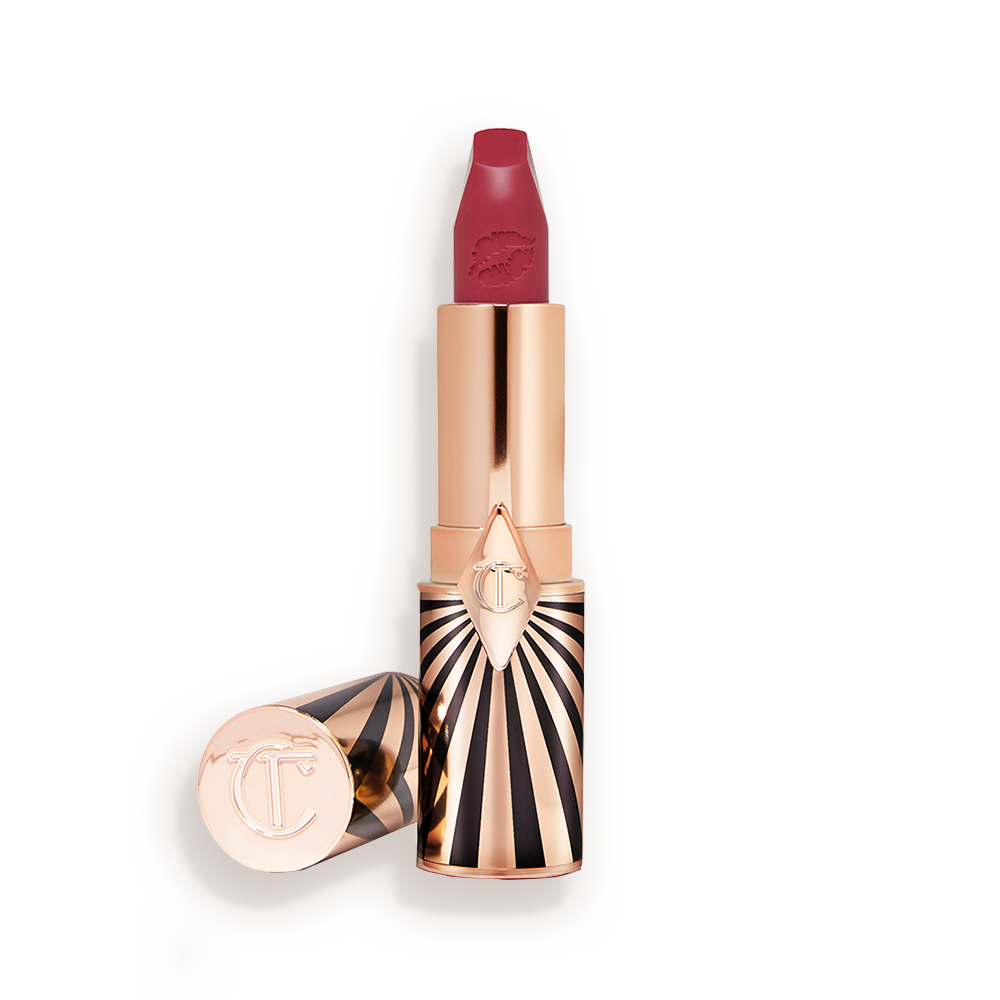 HOT LIPS 2 - AMAZING AMAL